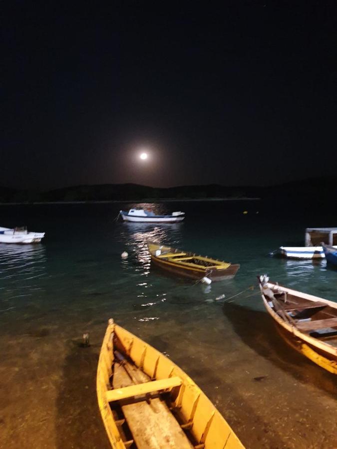 Apartamento Cabo Frio Temporada 600M Da Praia Esterno foto